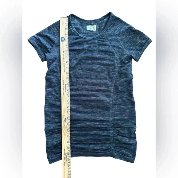ATHLETA Fastest Track Short Sleeve Shirt Womens Small Activewear Yoga Stretch - Picture 5 of 6